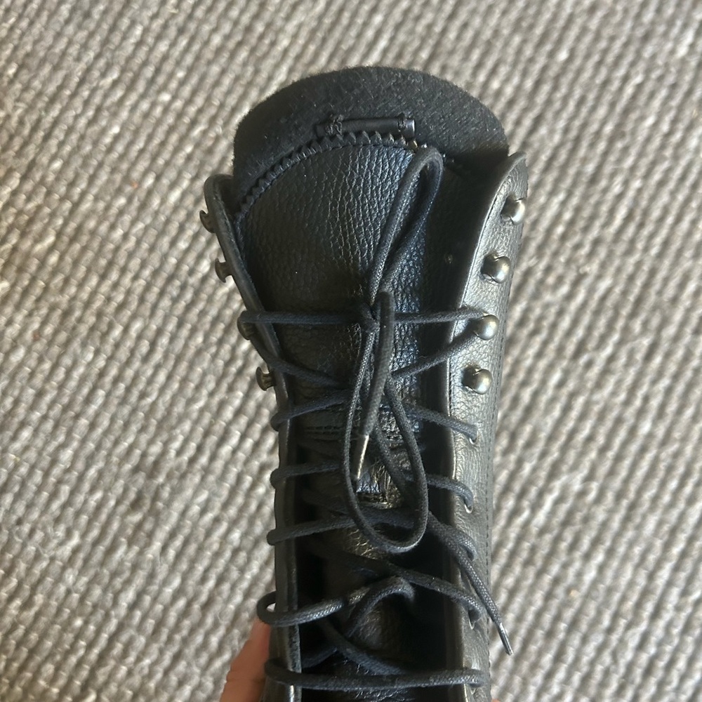 Pebbled Black Leather Men's Weatherproof Combat Boots - Picture 8 of 11